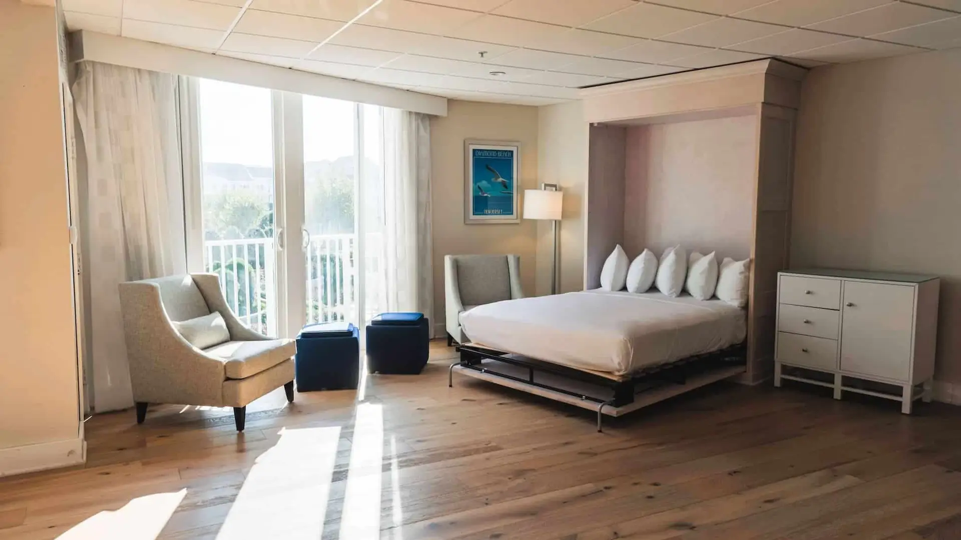 Signature double studio hotel room bed and balcony in Diamond Beach