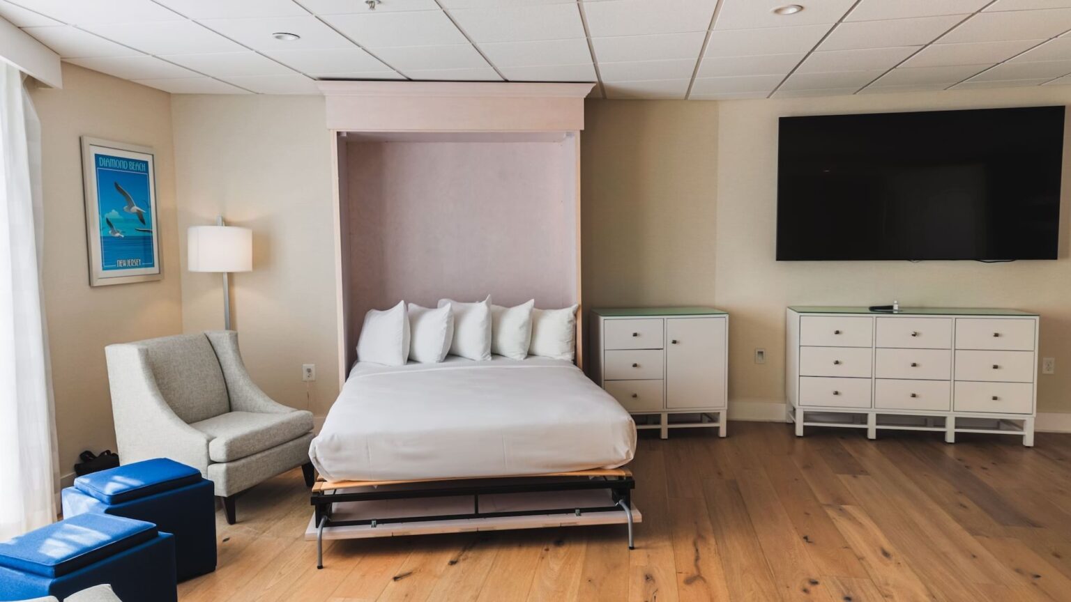 Signature double studio hotel room bed