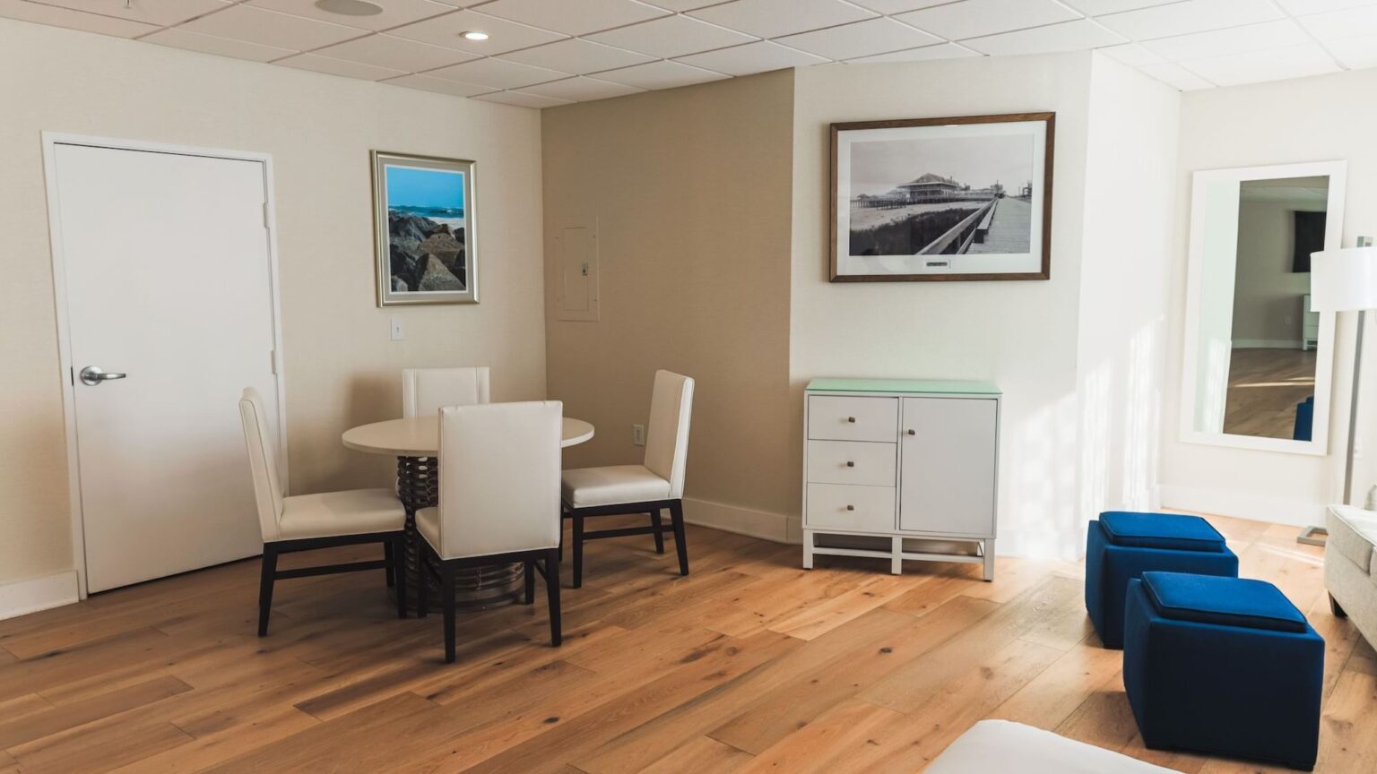 Signature double studio hotel room seating area