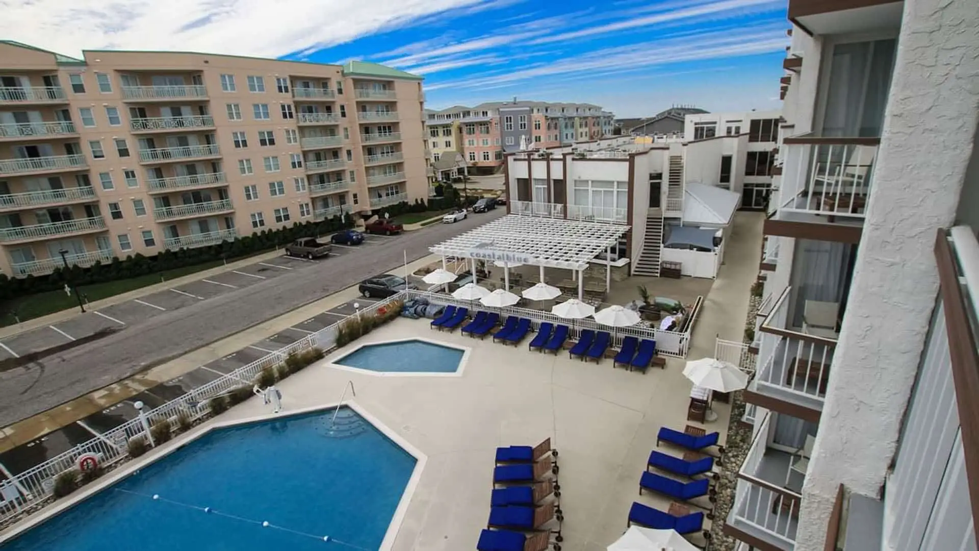 Premium poolside double suite view of pool area