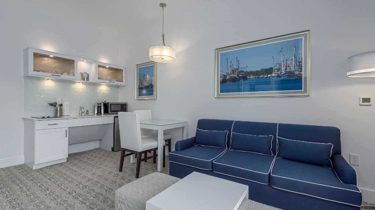 ICONA Diamond Beach ADA King Suite living room