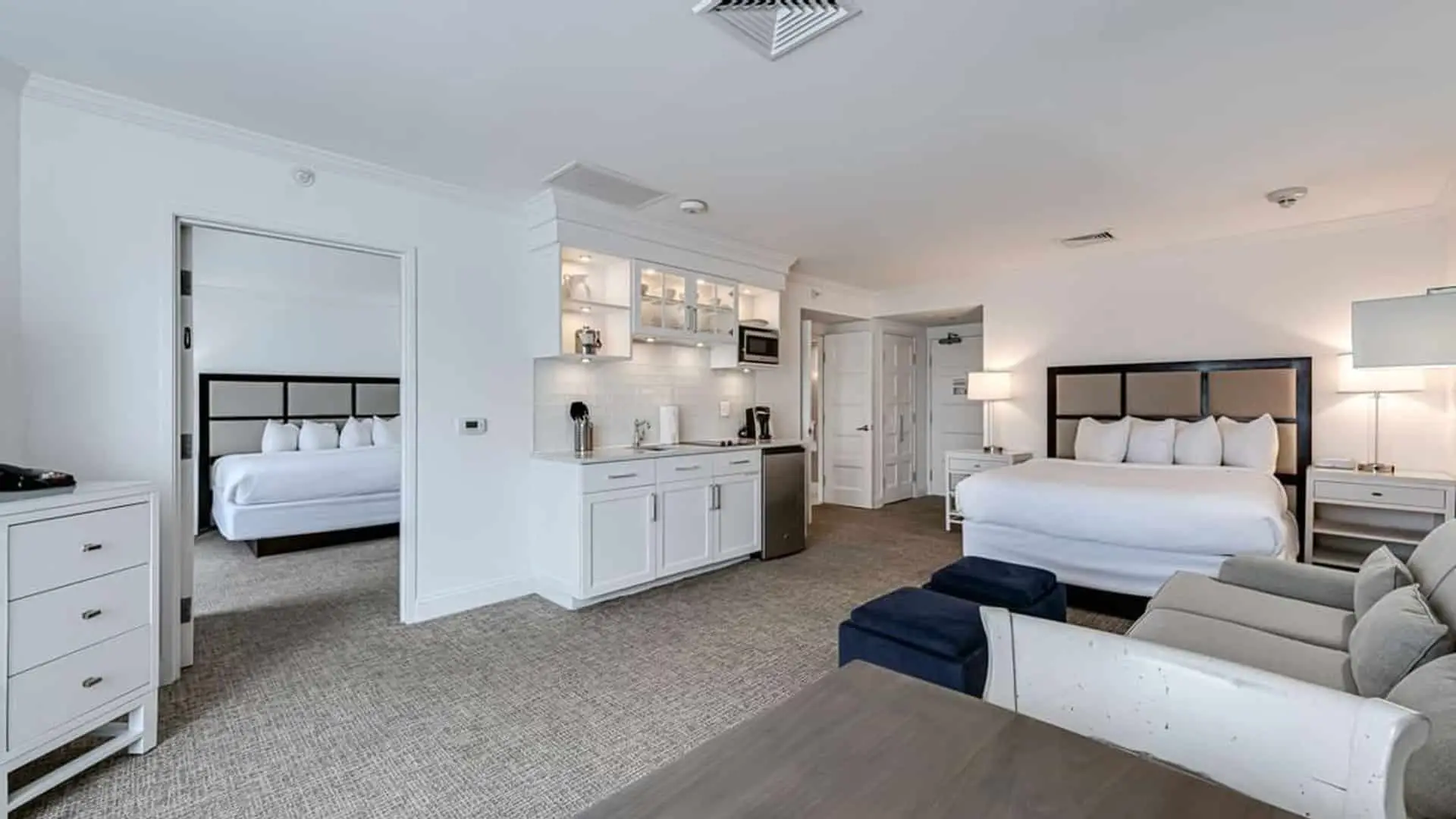King Queen suite bedroom and living area