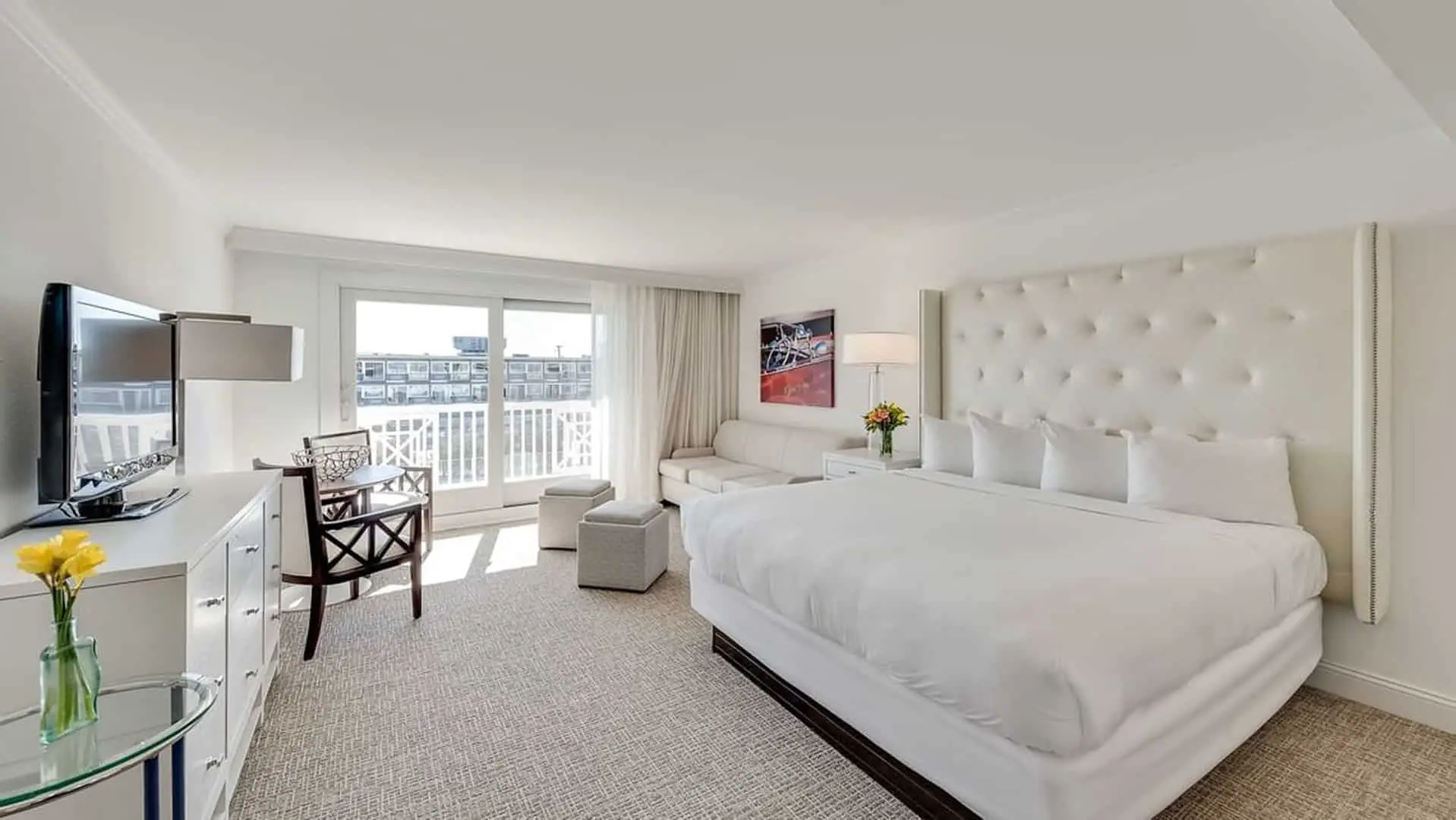 Signature king studio ADA hotel room