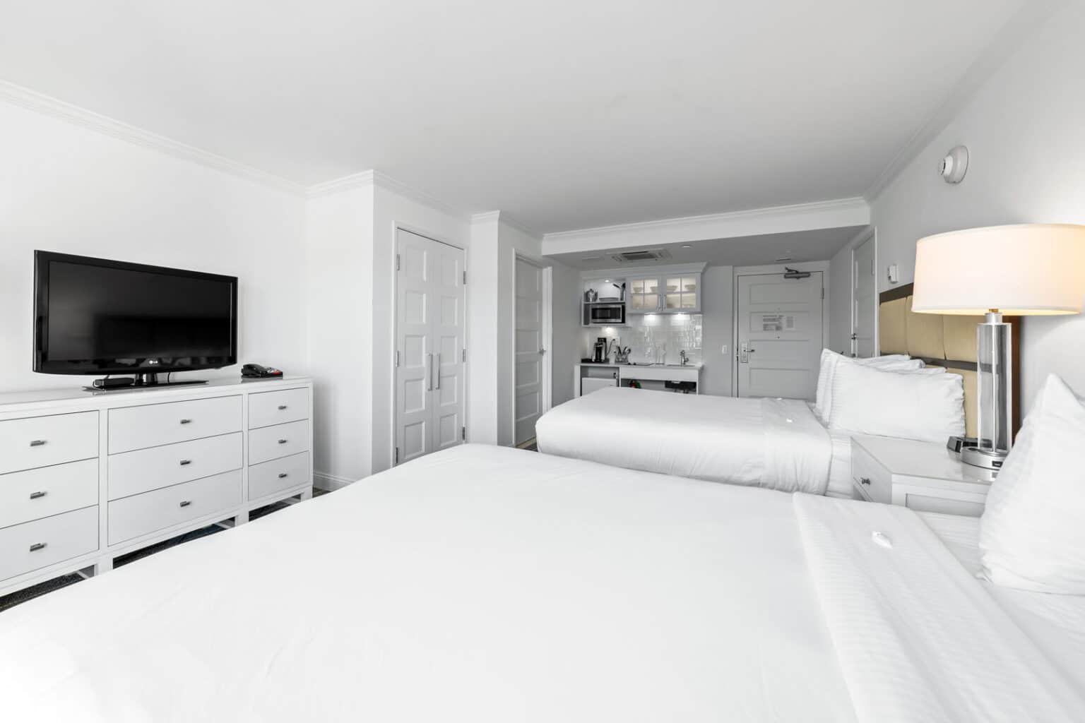 Classic queen studio ADA hotel room