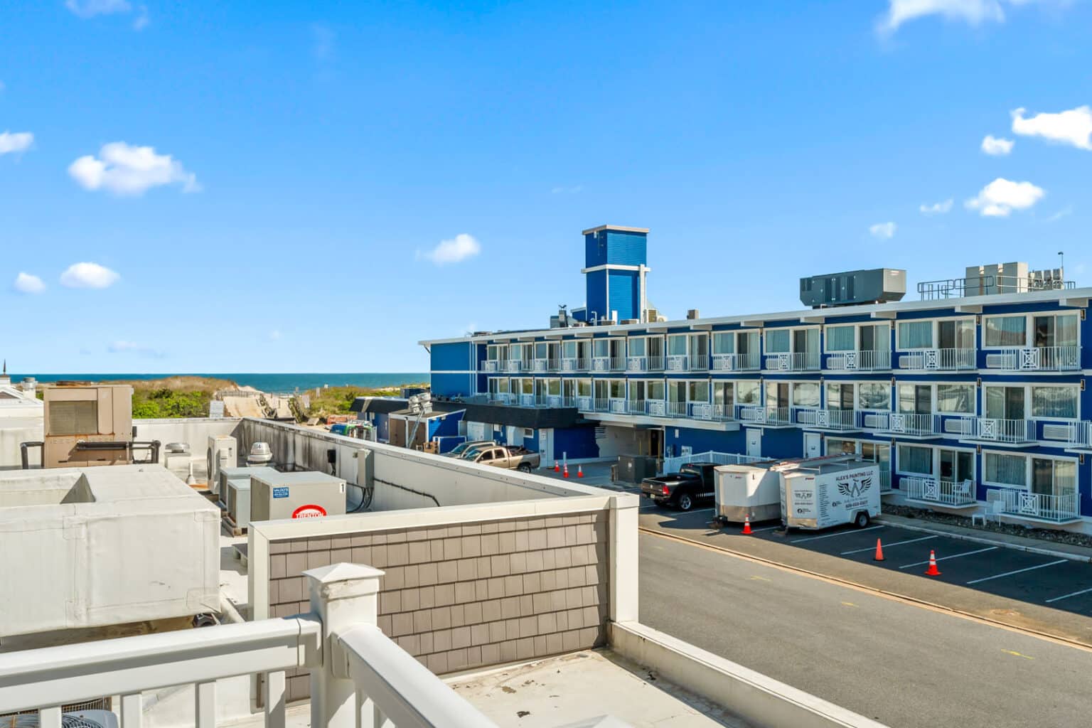 Classic king hotel room balcony view