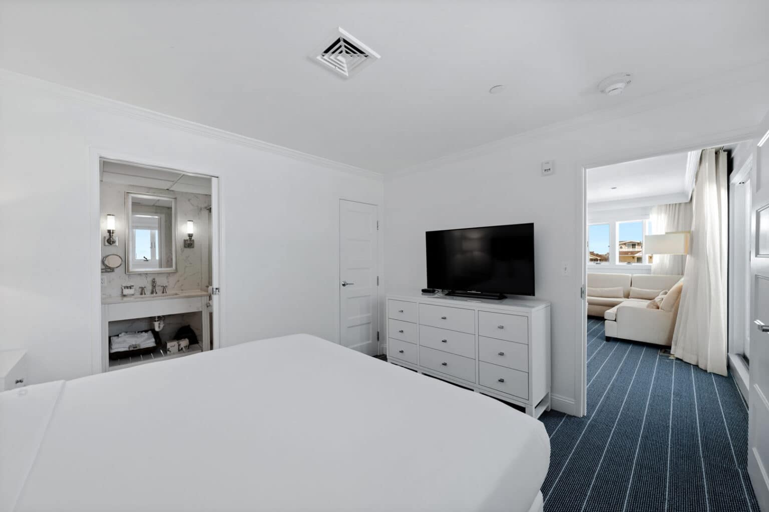Premium family suite bedroom