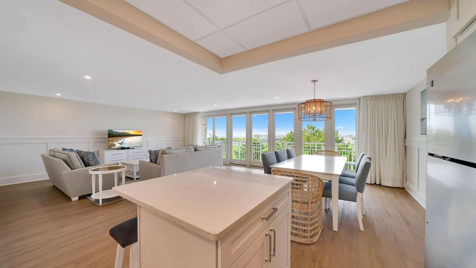 ICONA Windrift 4-bedroom condo kitchen