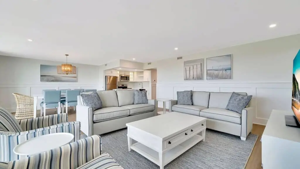 ICONA Windrift 4-bedroom condo