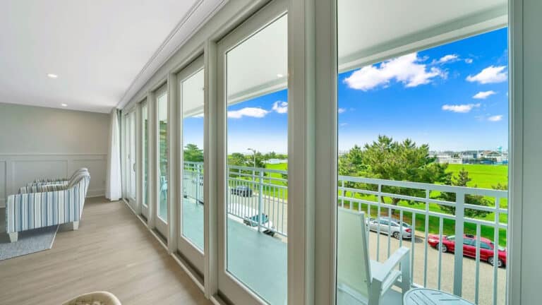 Hotel Rooms in Avalon, NJ | ICONA Windrift Avalon Beach Hotel
