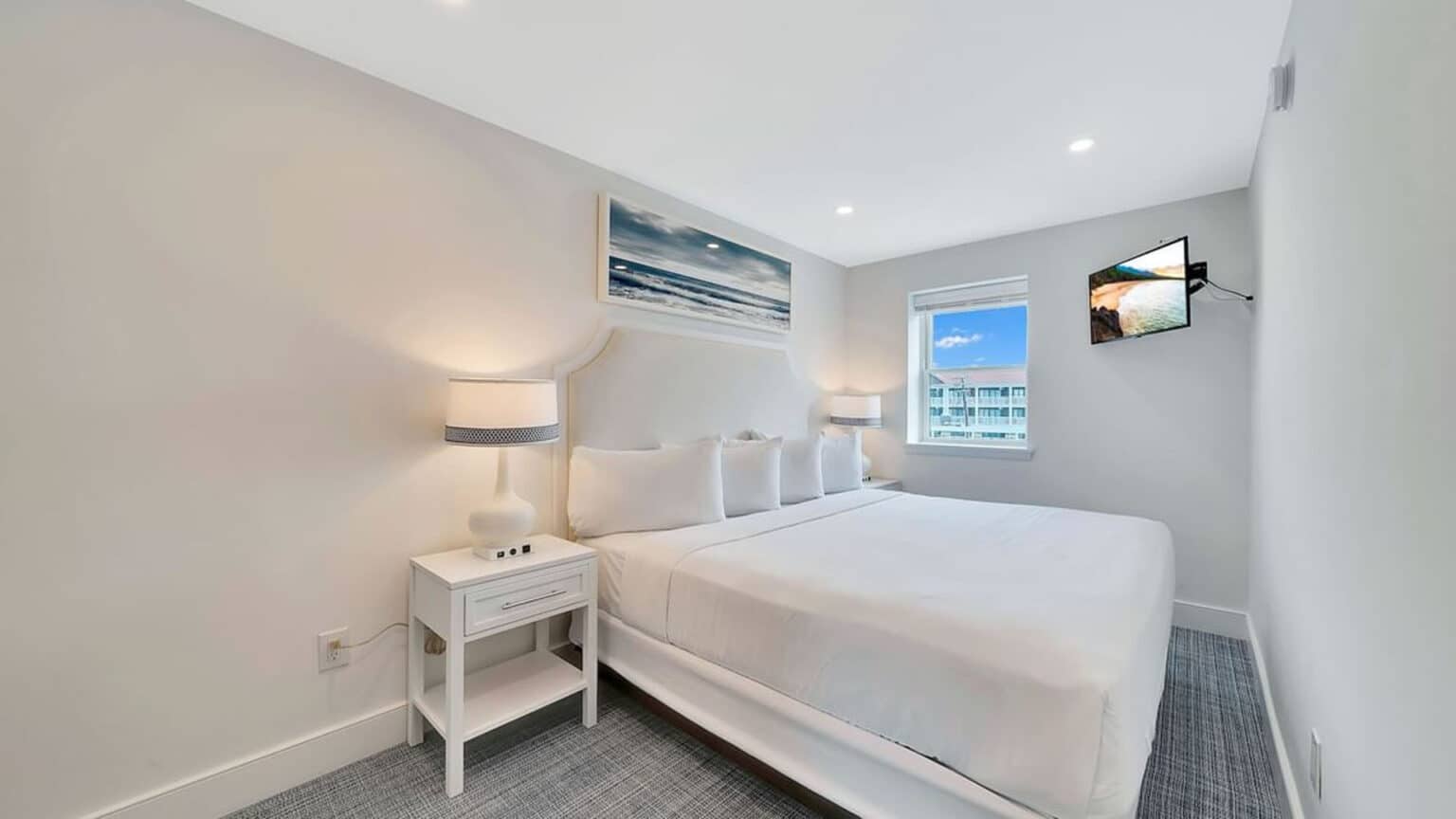 ICONA Windrift 4-bedroom condo bedroom