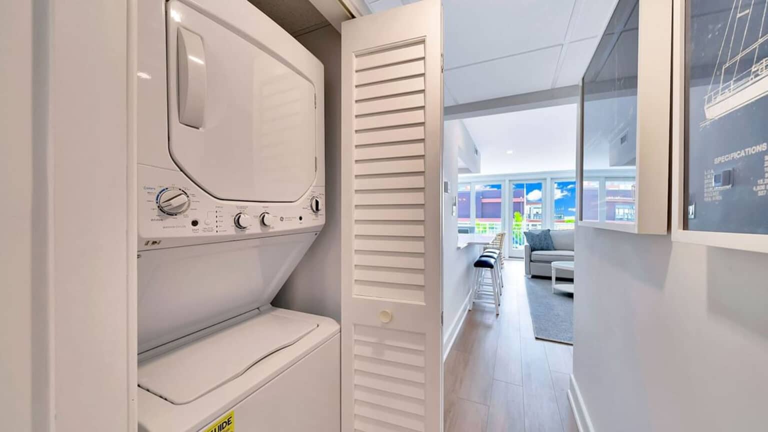 ICONA Windrift 3-bedroom hotel laundry area