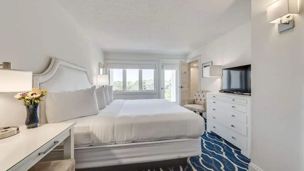 ICONA Cape May classic king hotel room