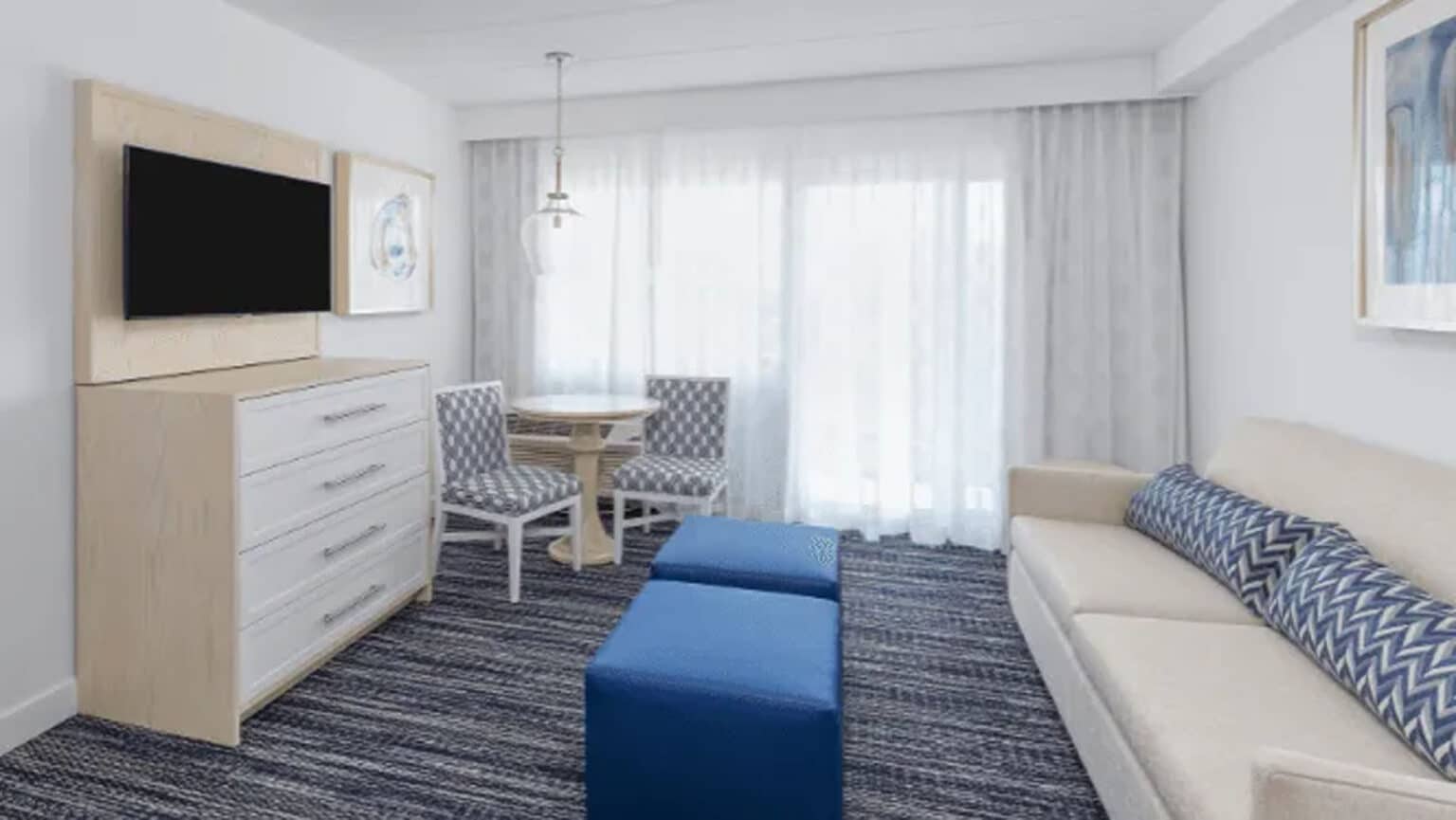 ICONA Windrift signature two bedroom suite living area